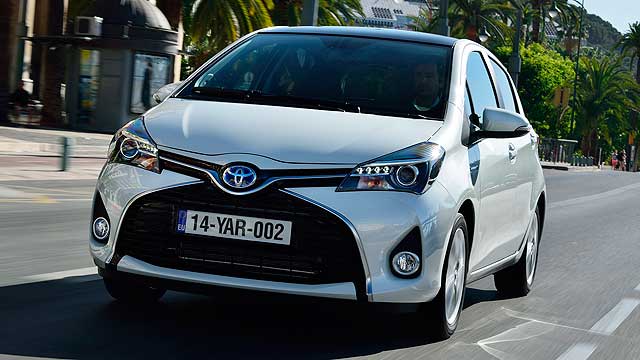 2014_Toyota_Yaris_review