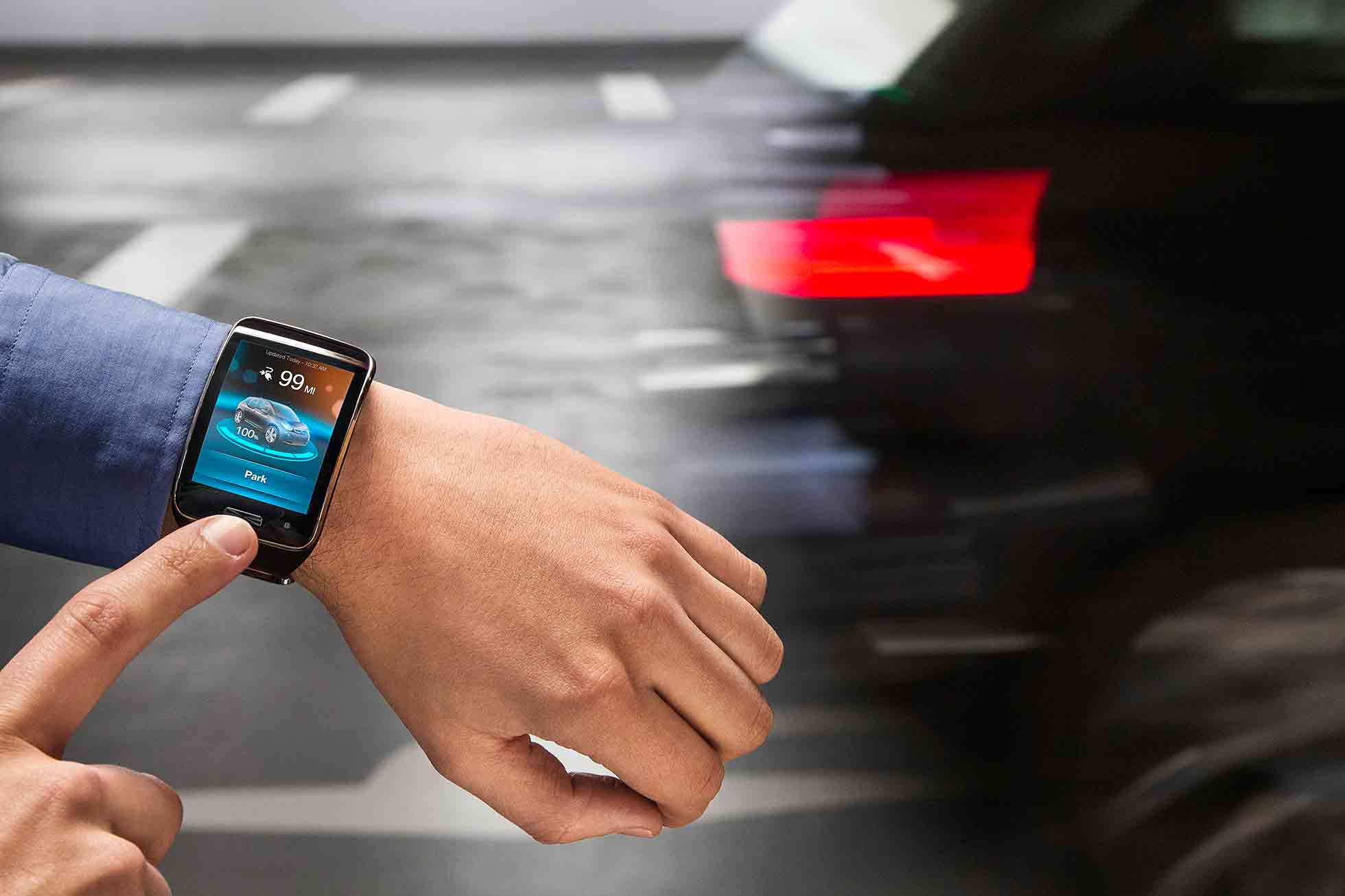 BMW car parking via smartwatch