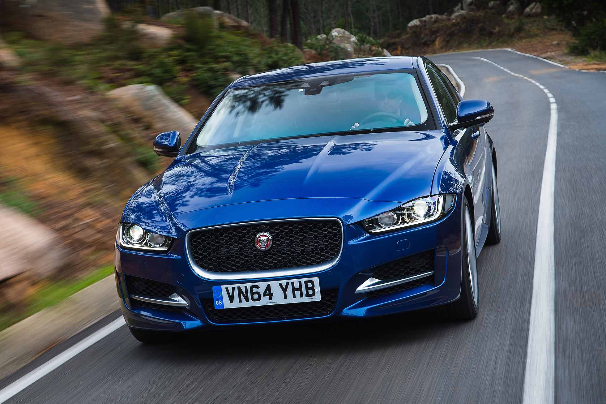 Jaguar XE 2015 prototype