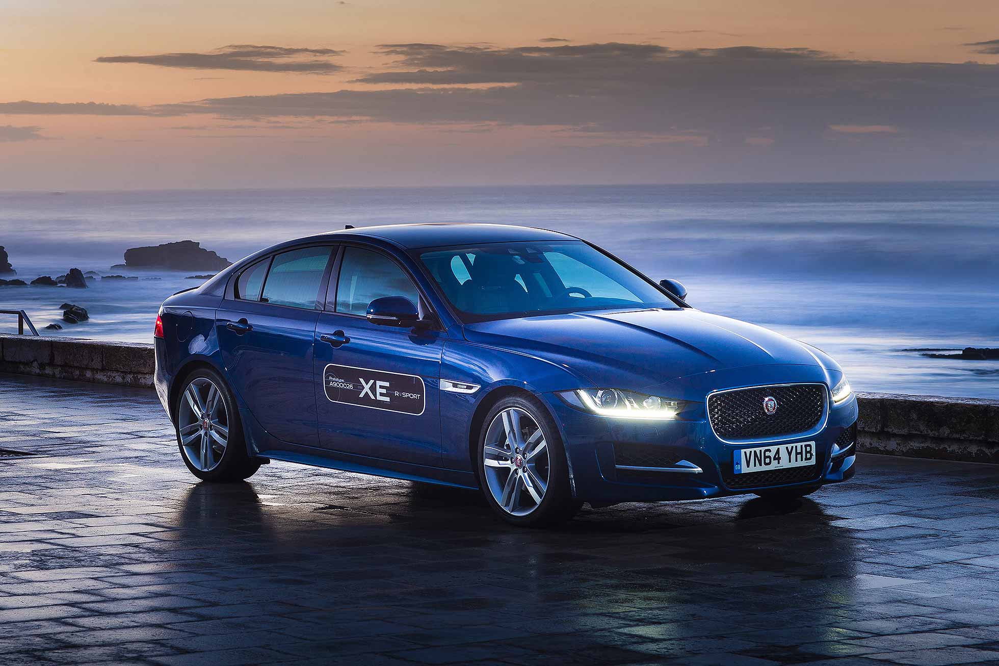 Jaguar XE 2015 prototype
