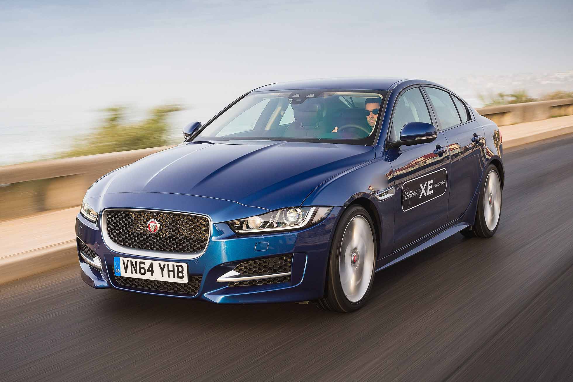 Jaguar XE 2015 prototype