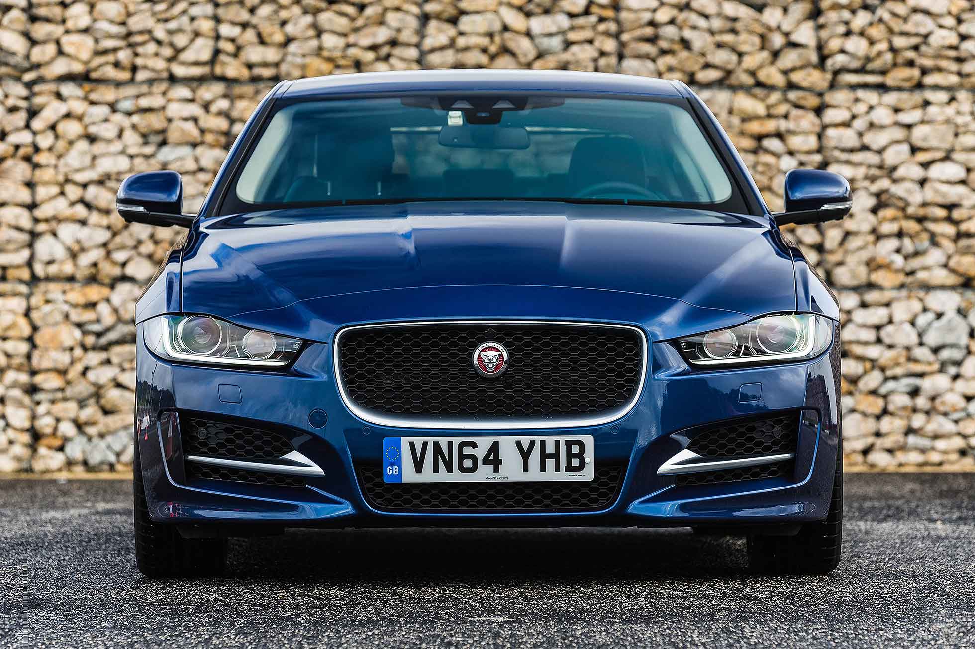 Jaguar XE 2015 prototype