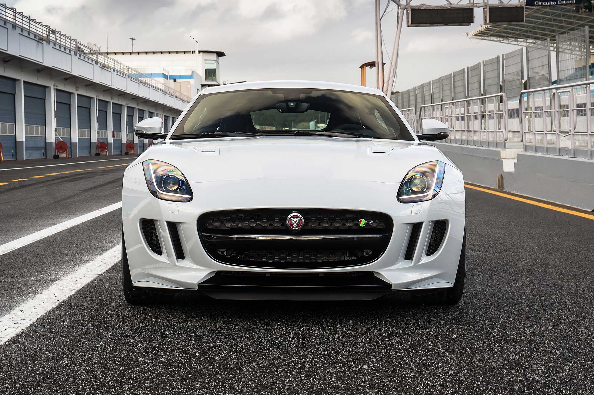 Jaguar F-Type AWD