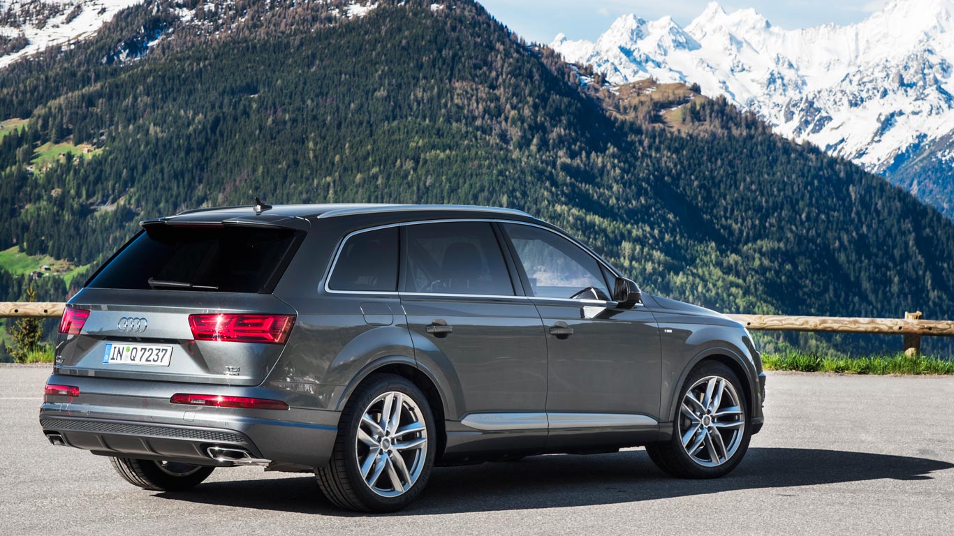 02_Audi_Q7