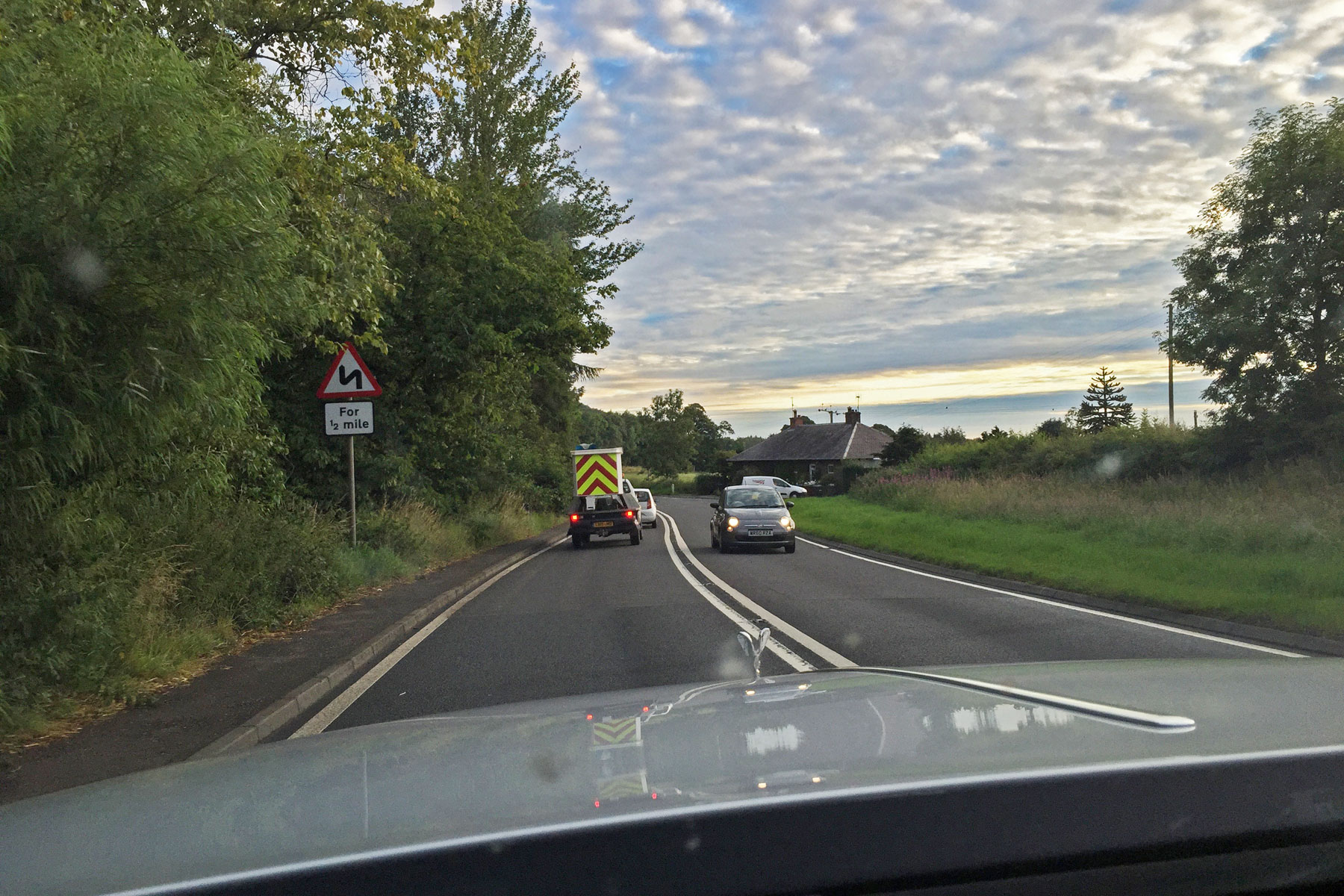 Rolls-Royce Wraith and cherry picker