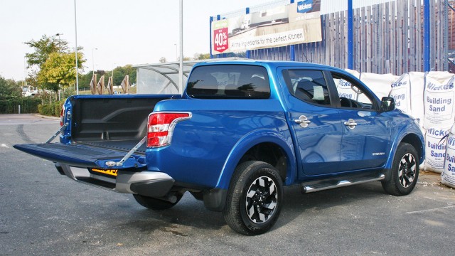 06_Mitsubishi_L200