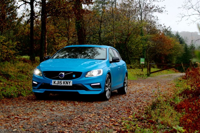 01_Volvo_V60_Polestar