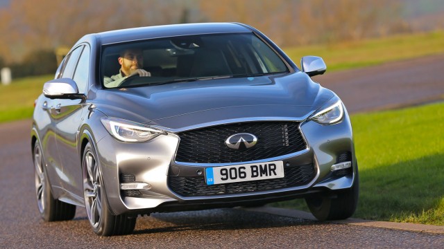 Infiniti Q30