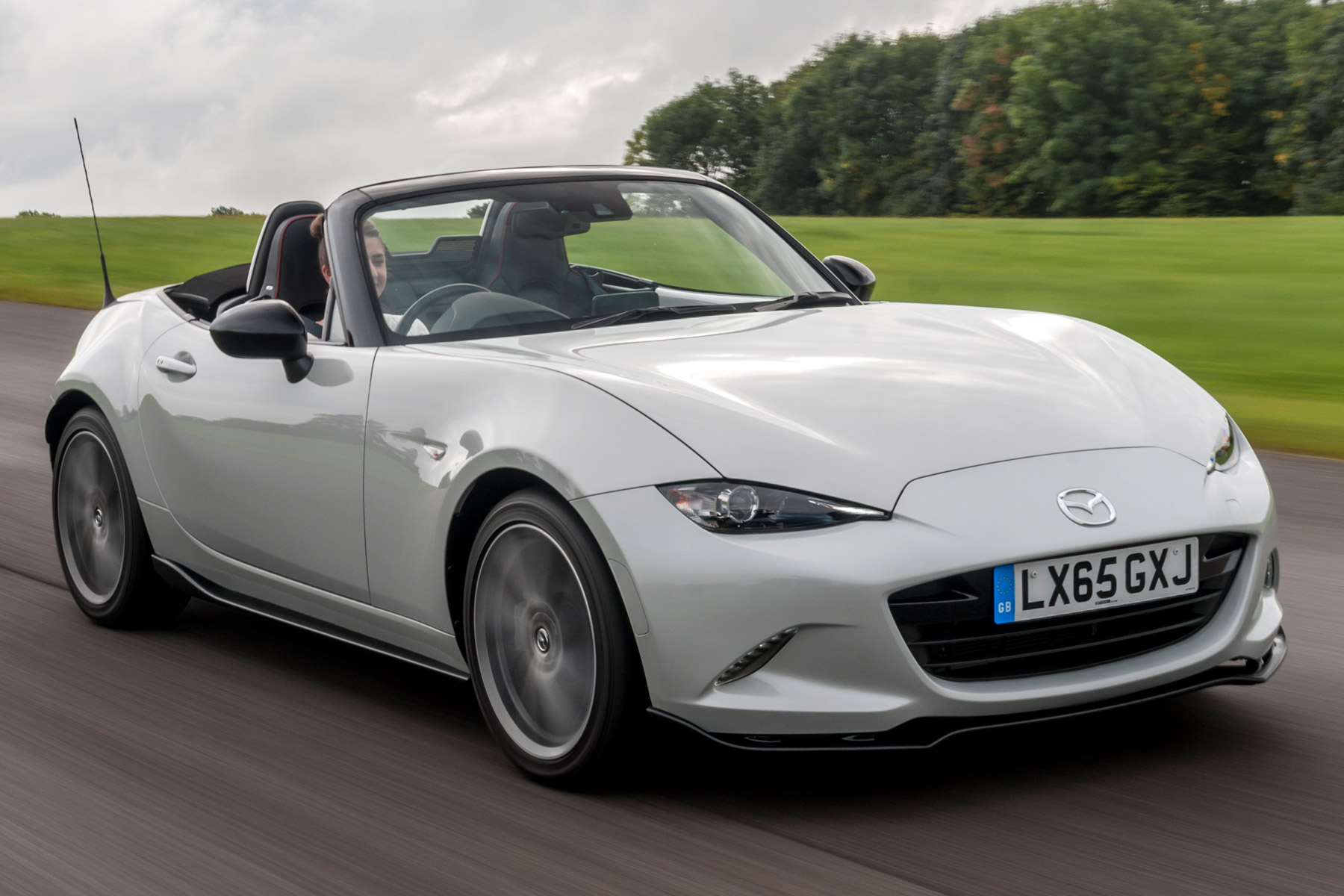 Mazda MX-5 Sport Recaro: Two-Minute Road Test