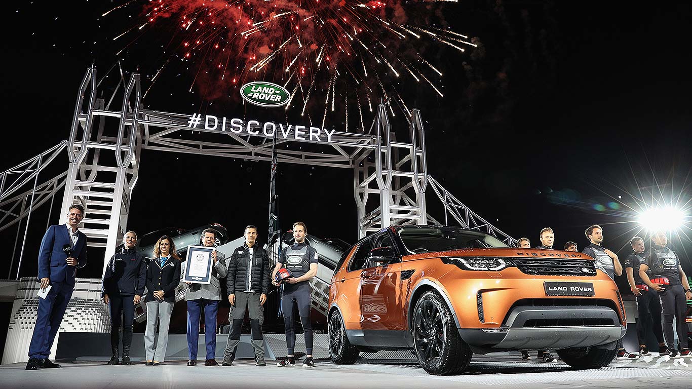 01_new_land_rover_discovery_2017