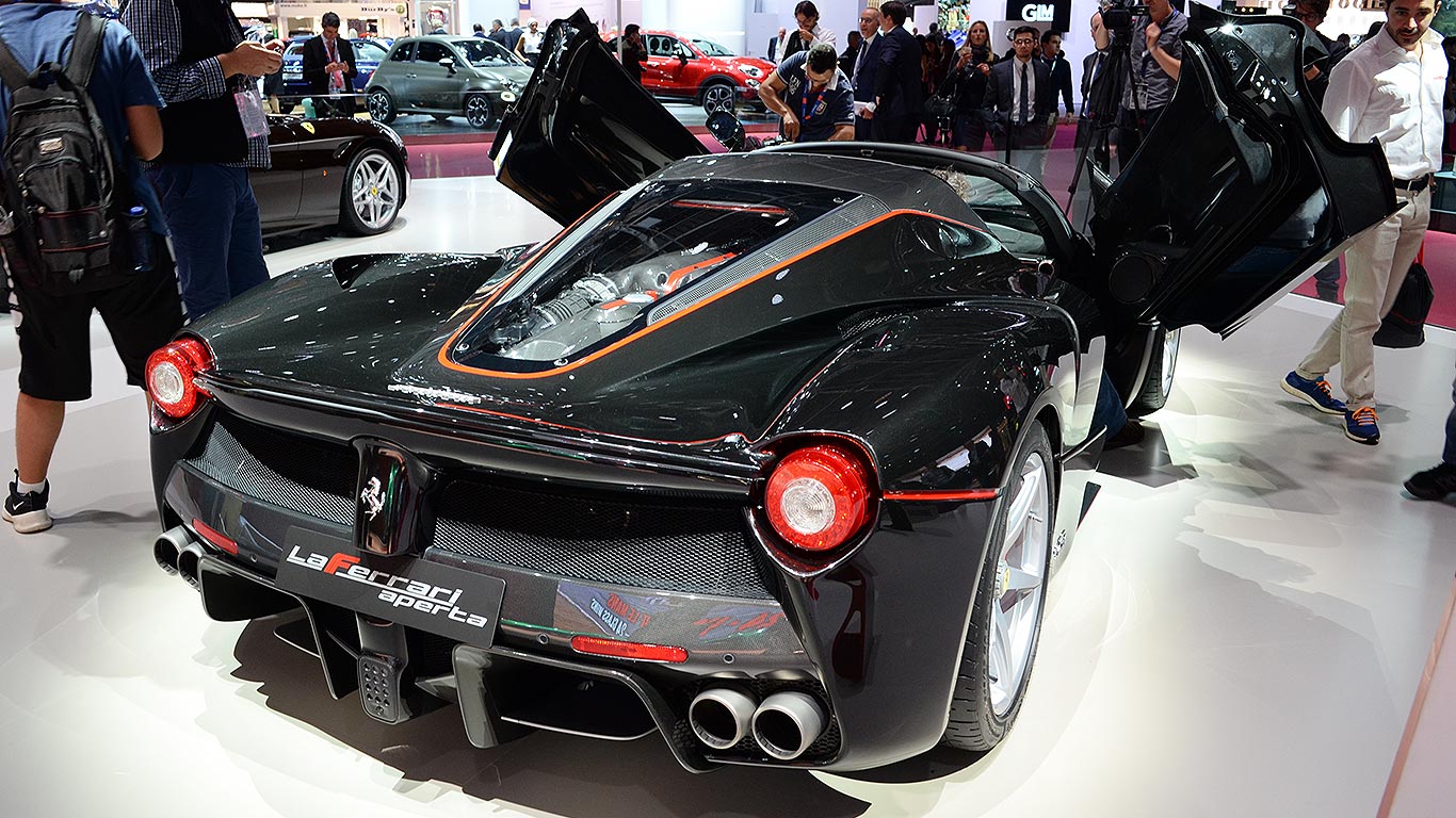 LaFerrari Aperta revealed at Paris: just 209 will be made