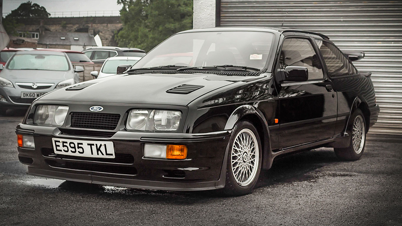 Sierra Cosworth vs. Lotus Carlton