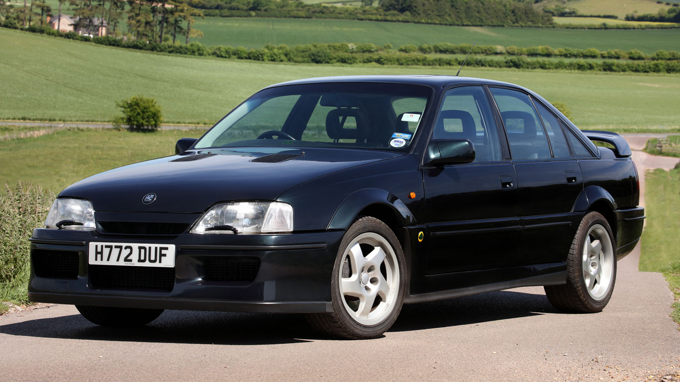 Sierra Cosworth vs. Lotus Carlton