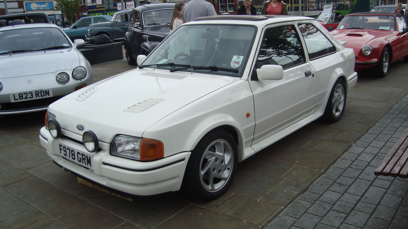 Ford vs. Vauxhall: retro hot hatch showdown