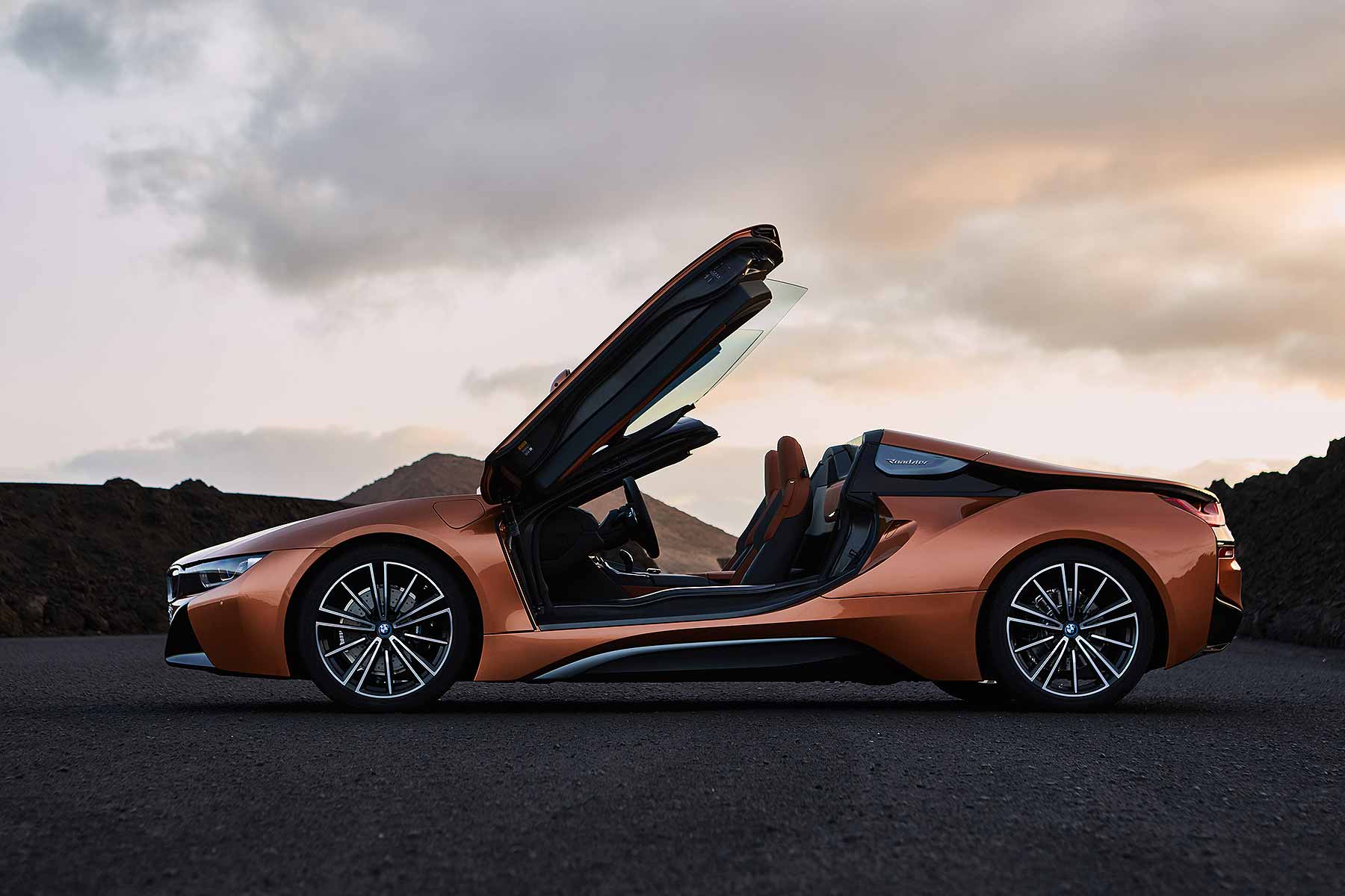 2018 BMW i8 Roadster