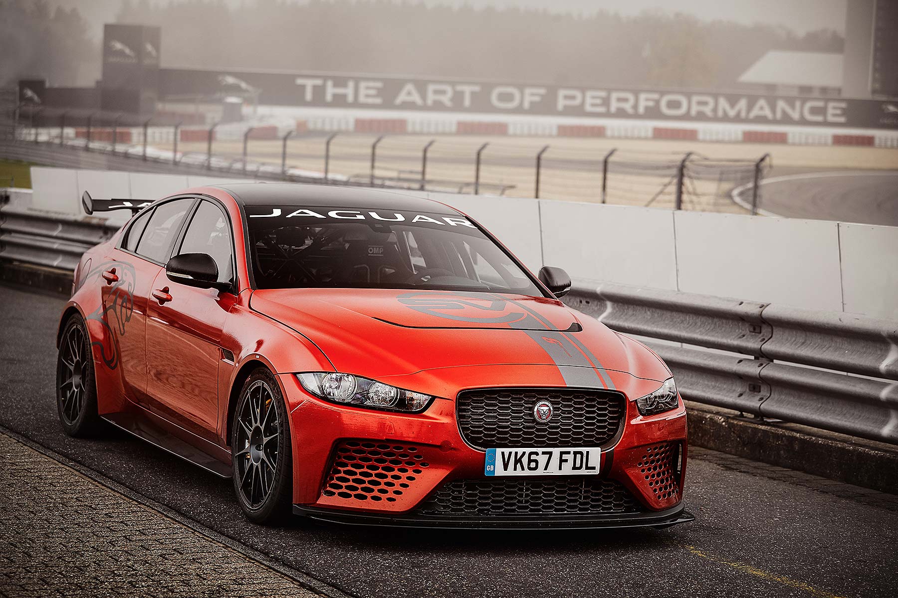 Jaguar XE SV Project 8 Nürburgring