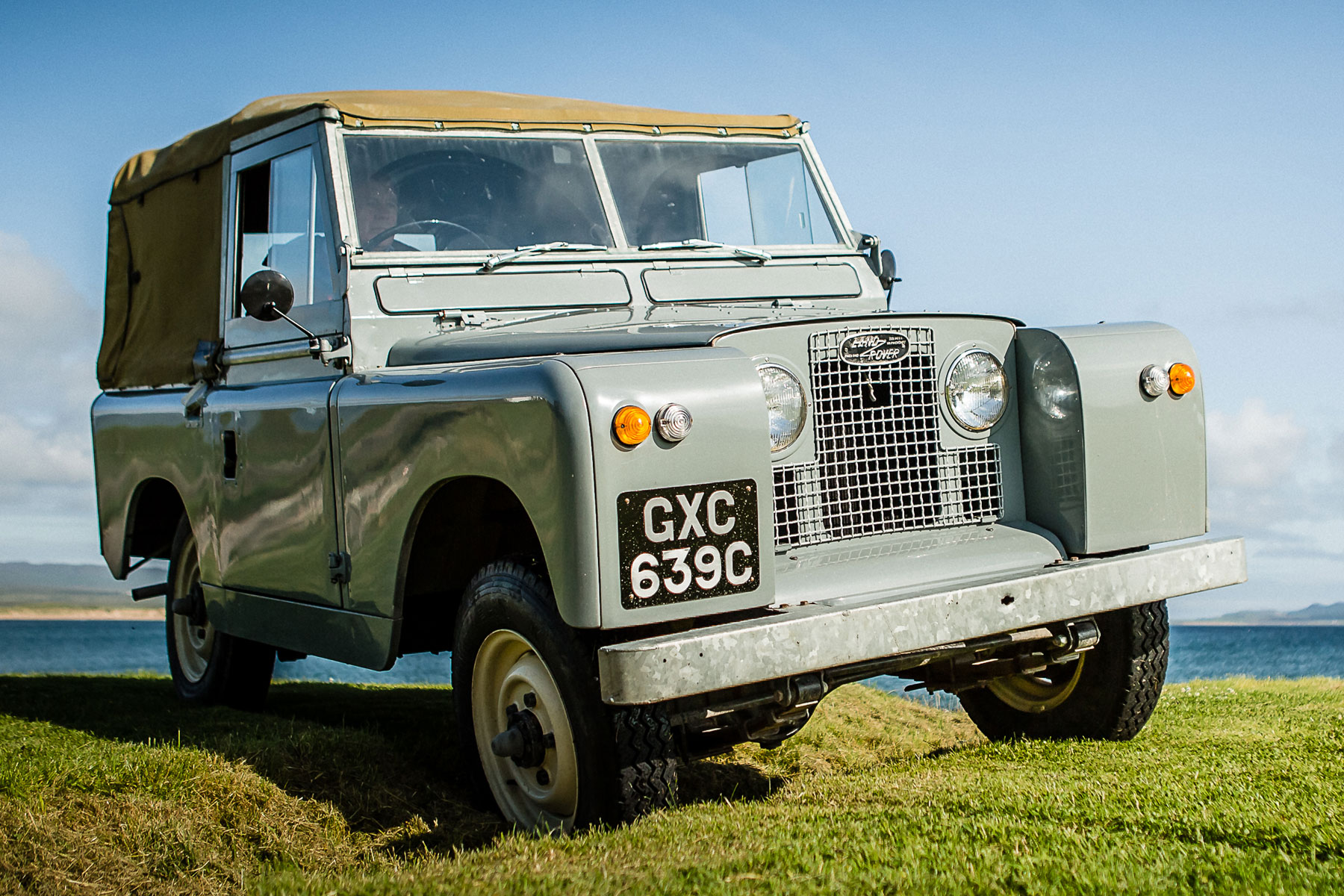 Land Rover Defender: driving 70 years of history