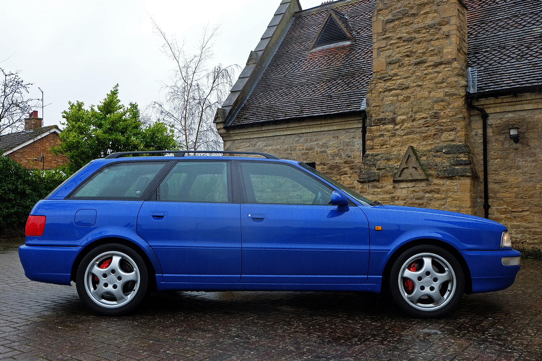 Audi RS2