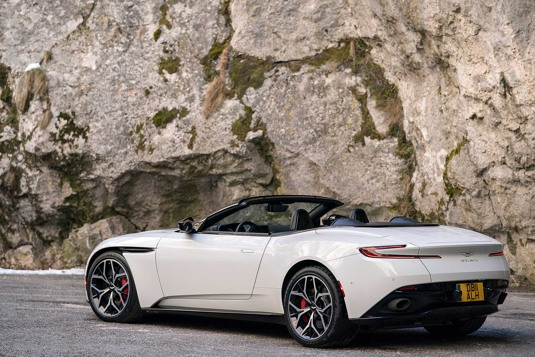 2018 Aston Martin DB11 Volante