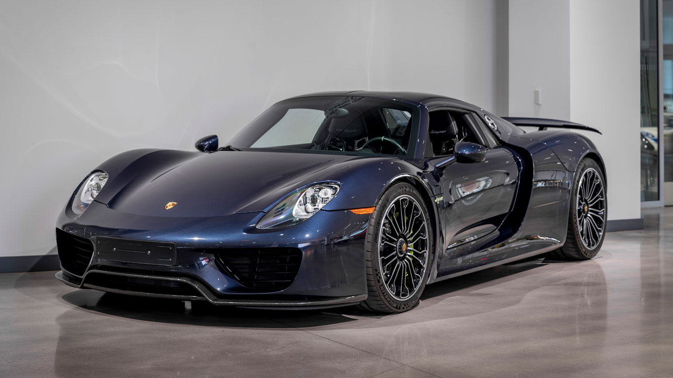 Porsche Passion: an incredible sports car collection