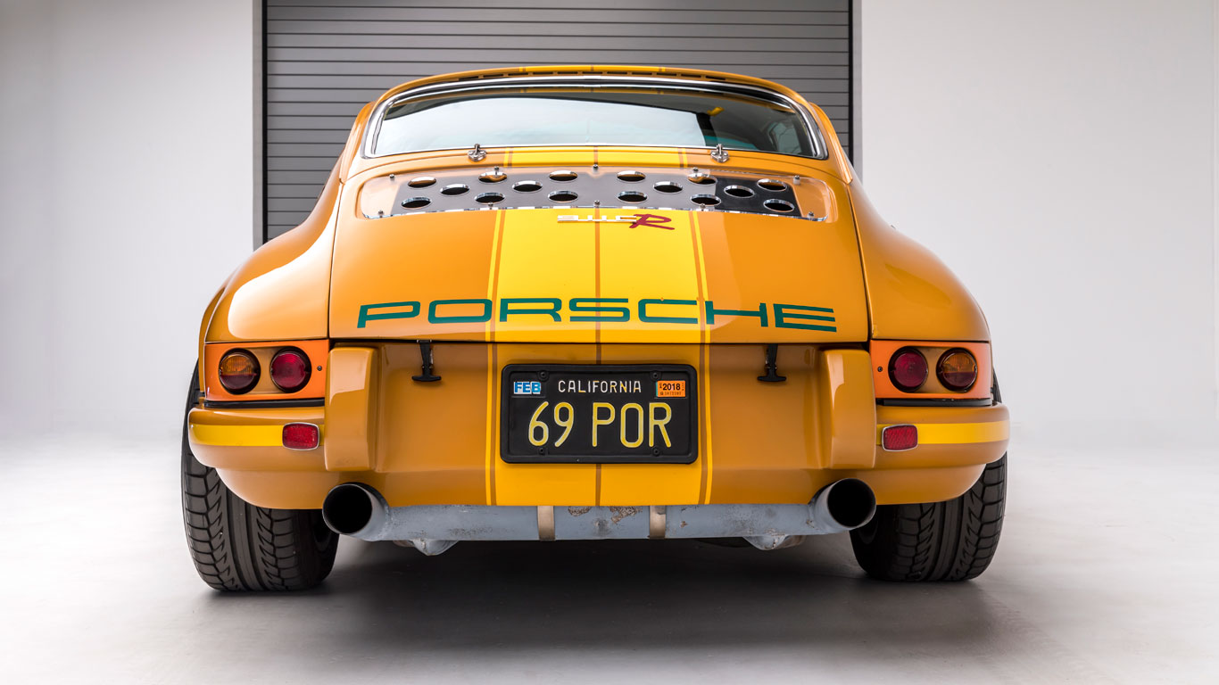 Porsche Passion: an incredible sports car collection