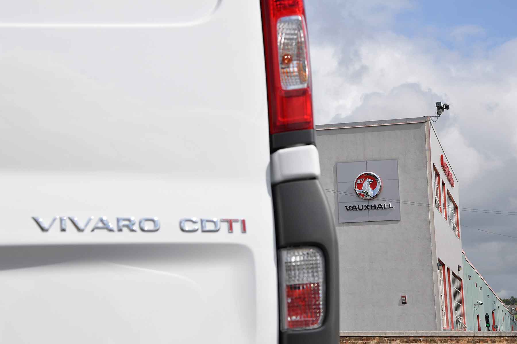 The Vauxhall Vivaro van is built in Luton