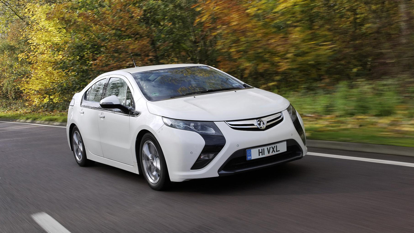 The UK’s most popular plug-in hybrid and electric cars in 2018