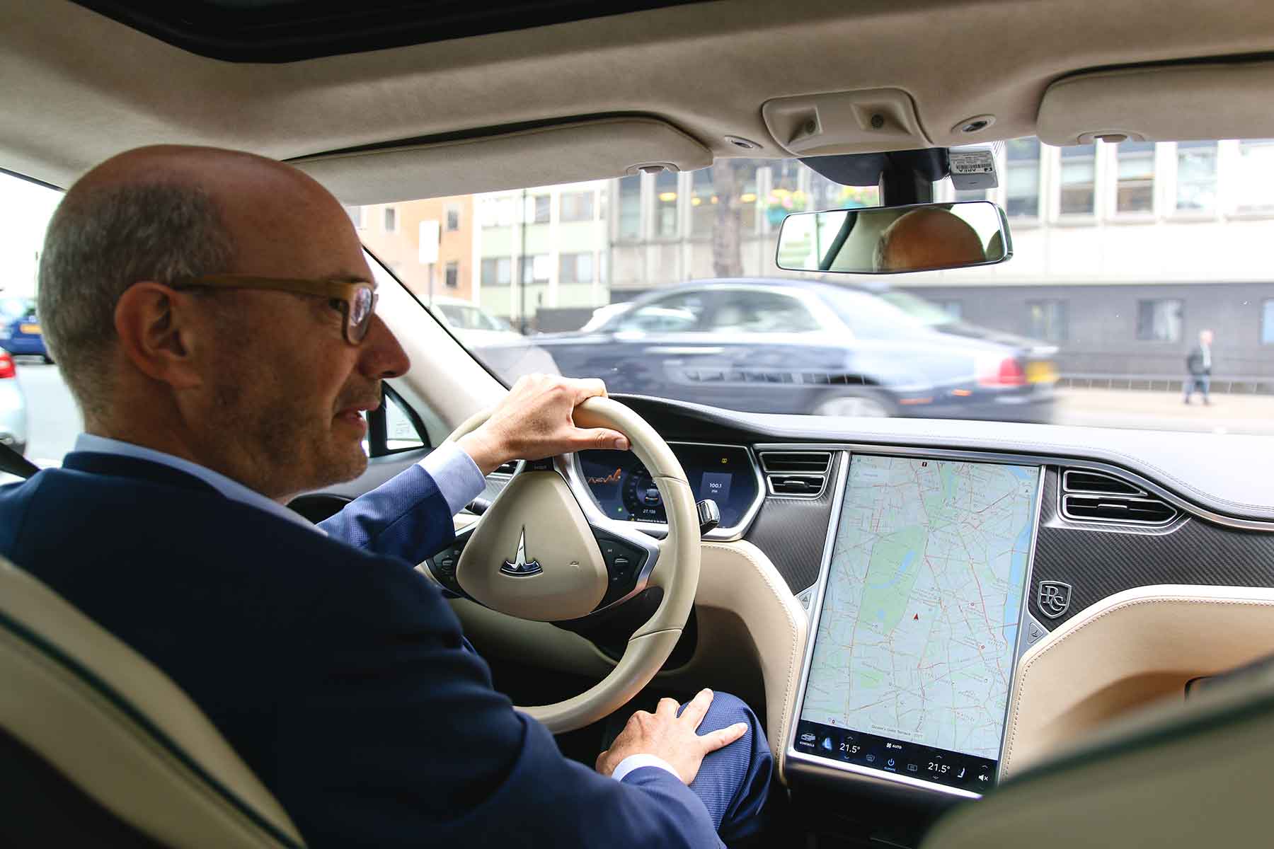 RemetzCar Tesla Model S in London