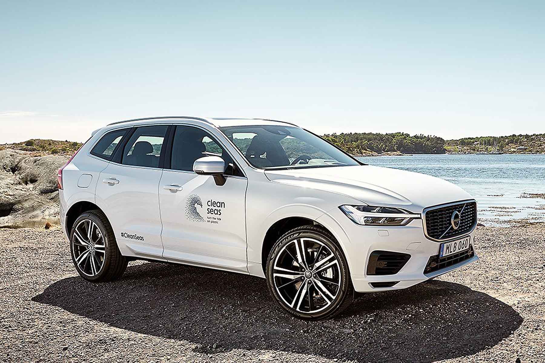 Volvo Cars recycled plastic commitment