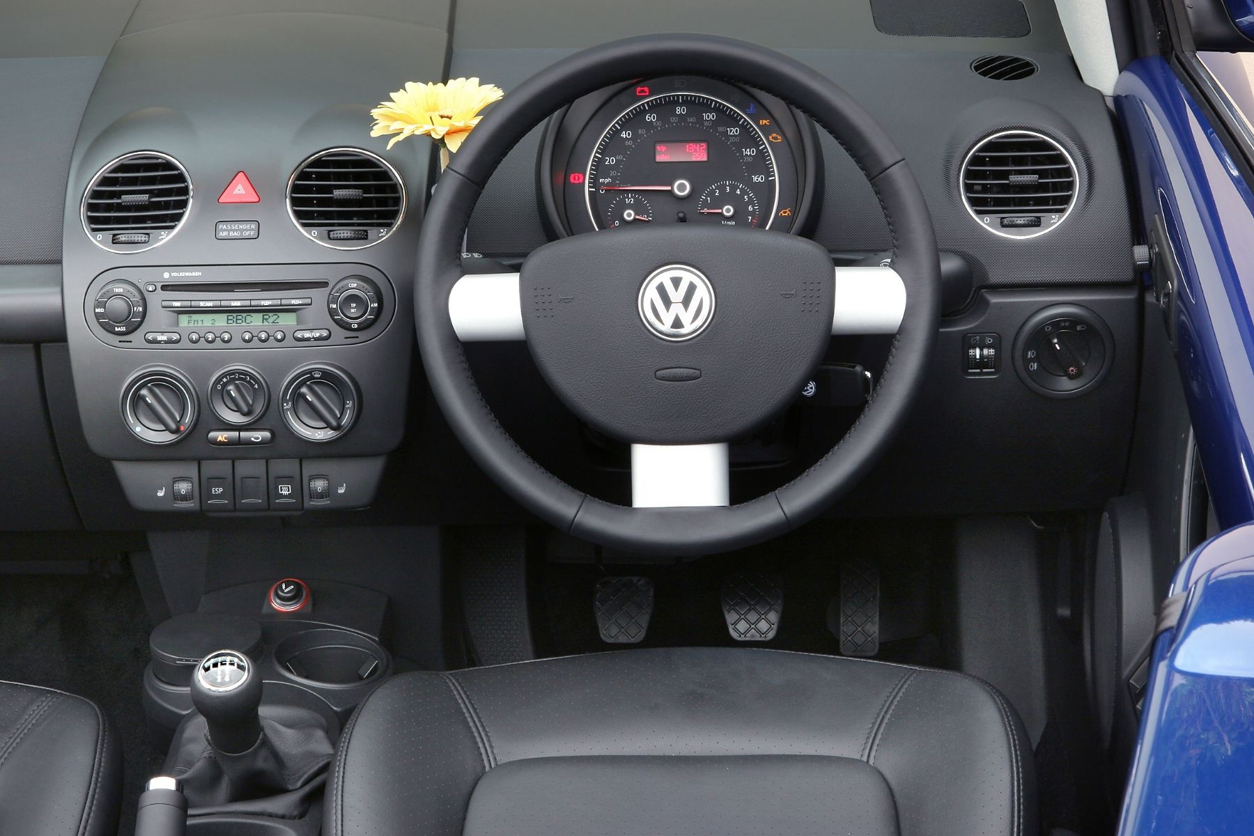 Volkswagen Beetle Vase [Cabrio dash]