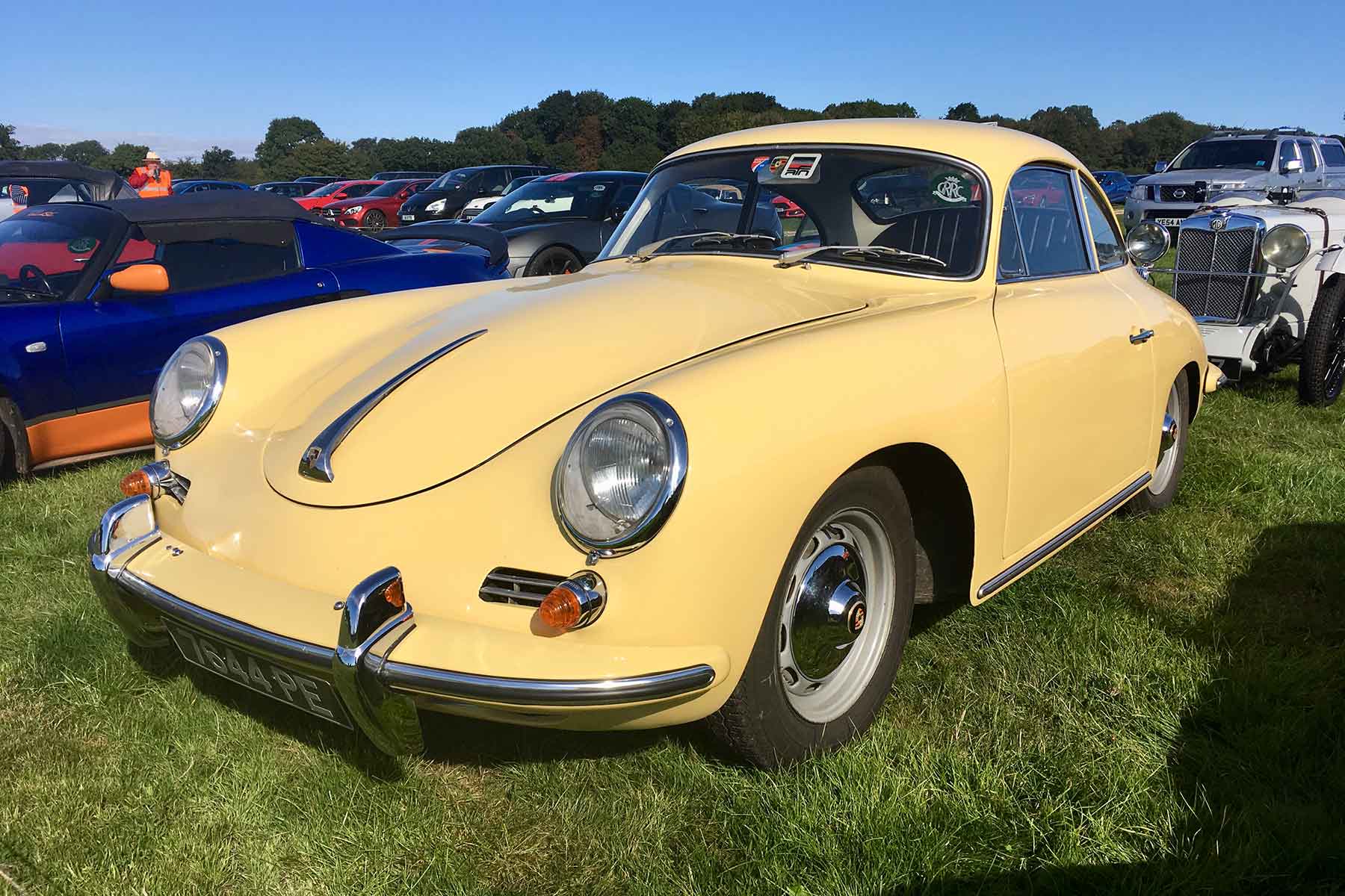 Amazing cars of the Goodwood Revival car park