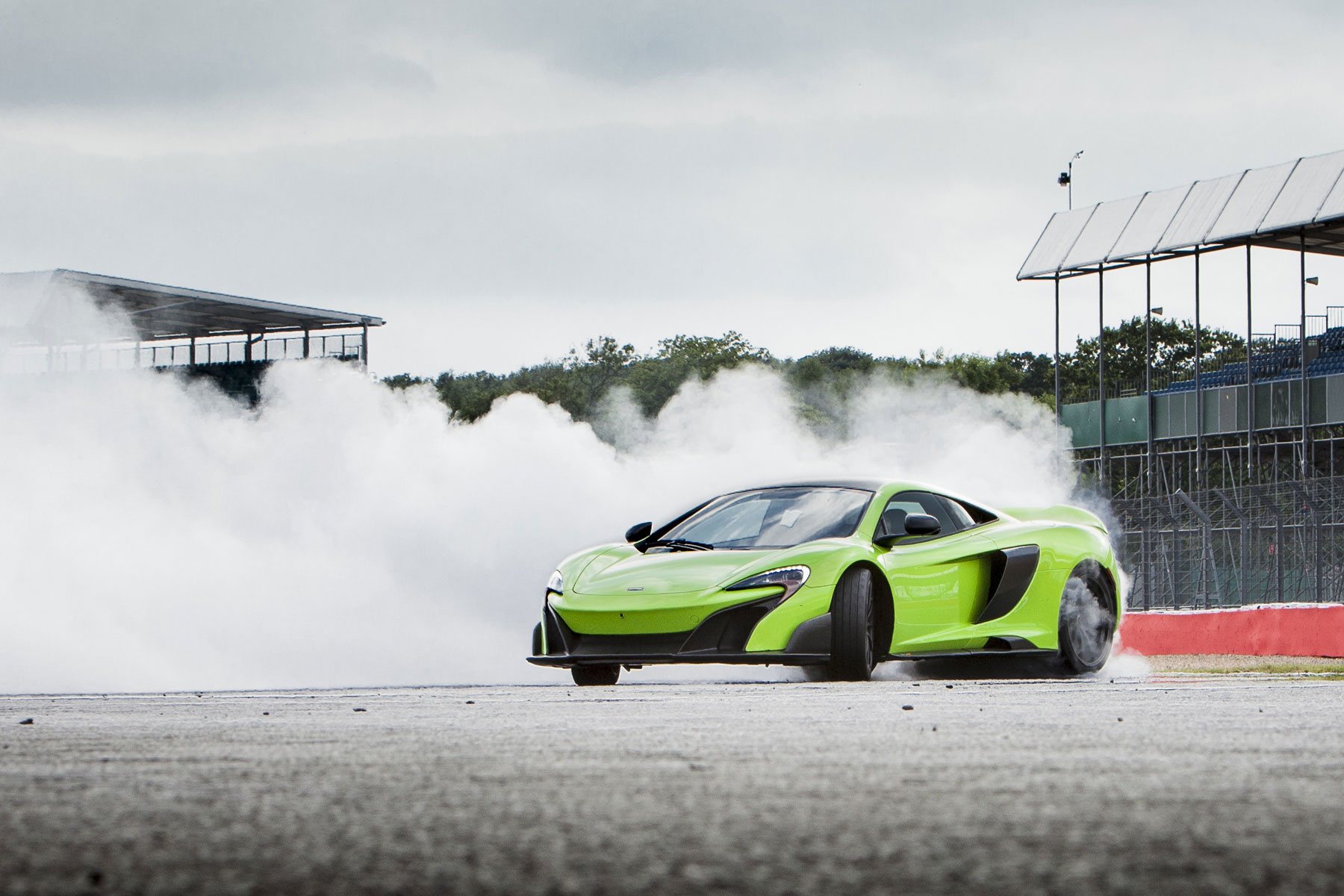 McLaren 675LT – 2.9 seconds