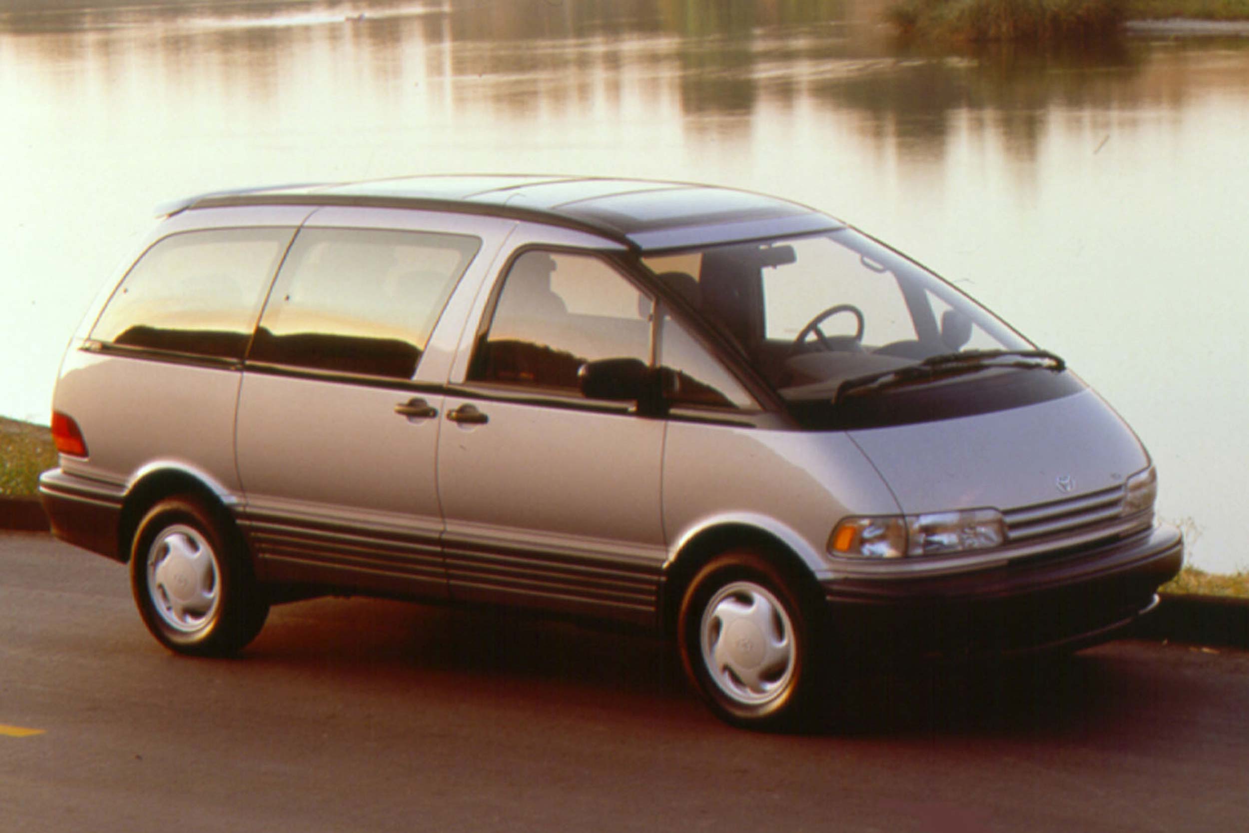 1994-1997 Toyota Previa