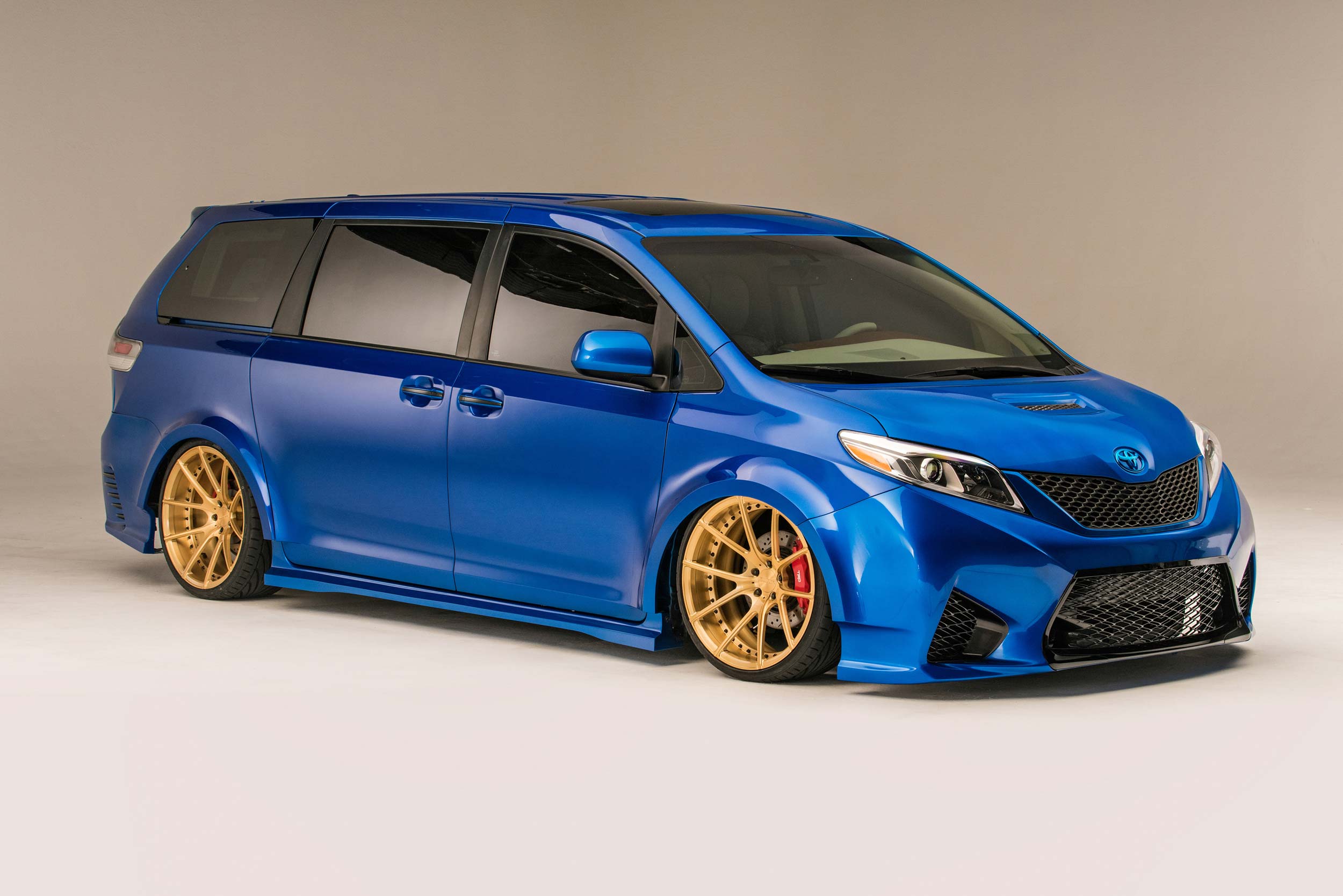 2016 Toyota SEMA Extreme Sienna