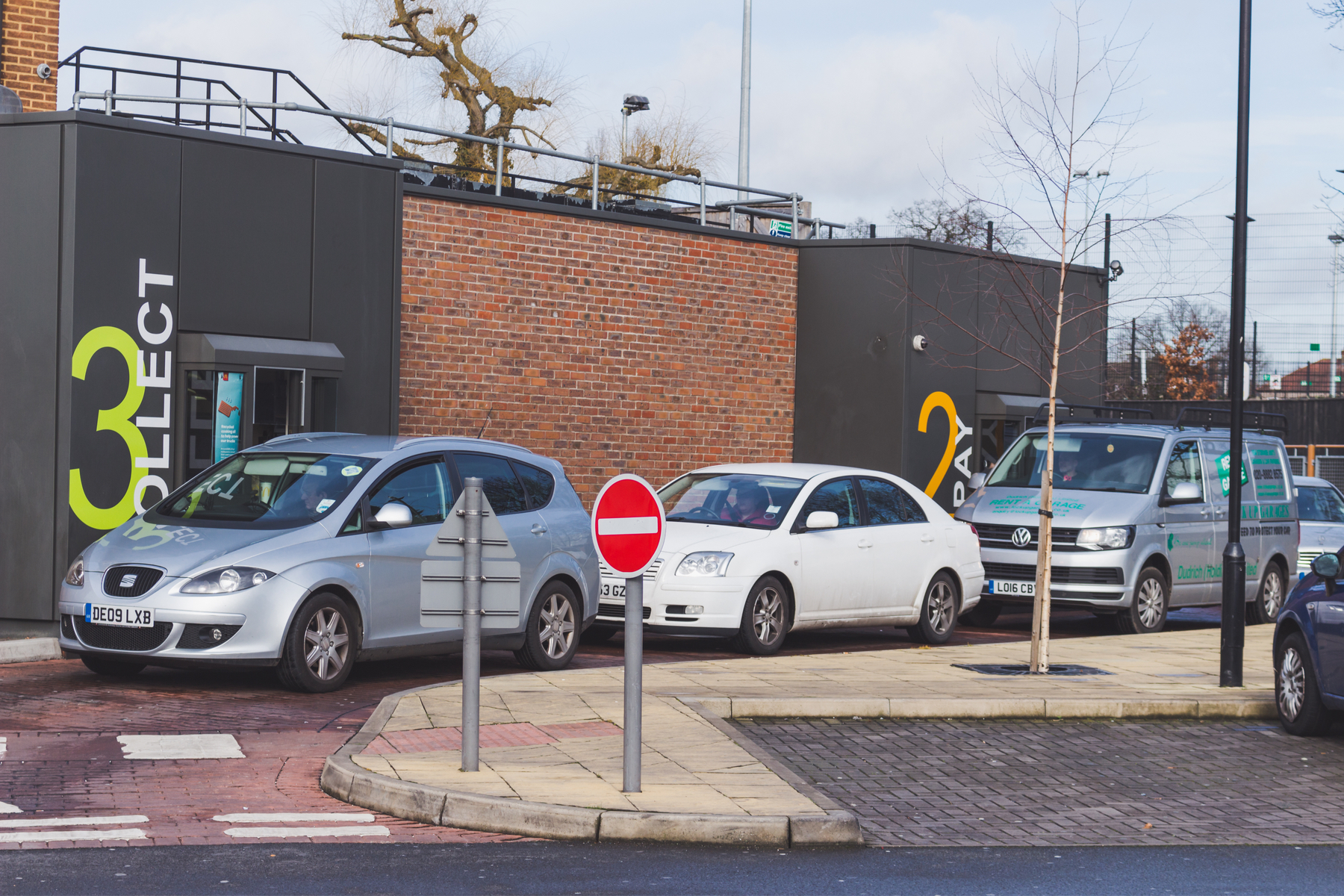 Queuing at the drive-thru