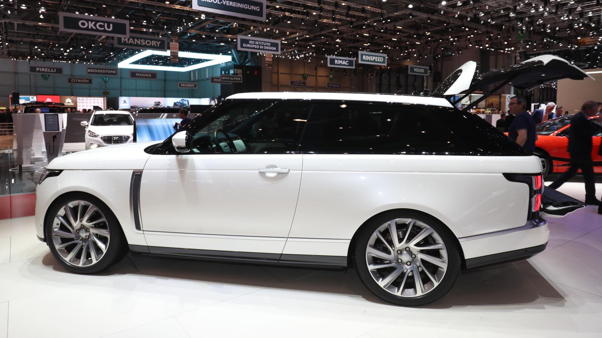 Range Rover SV Coupe dead