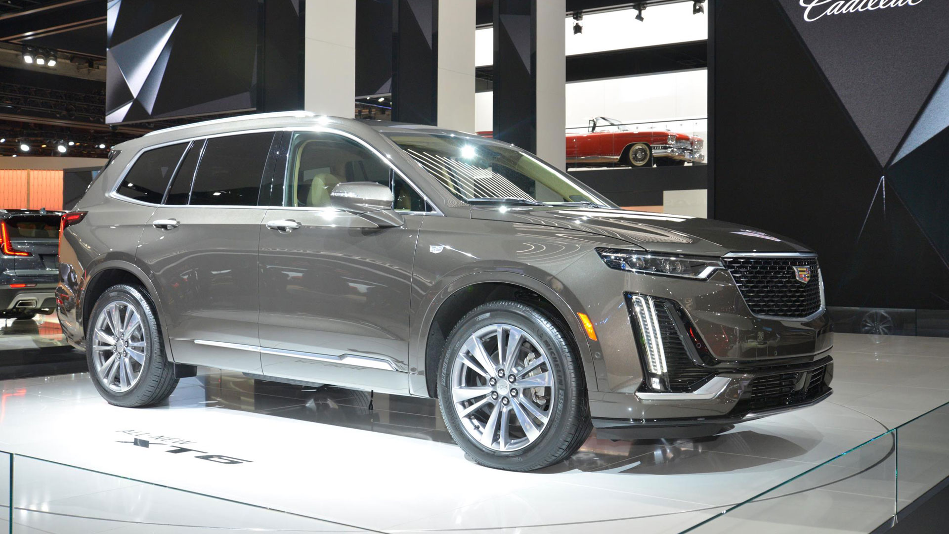 Cadillac XT6