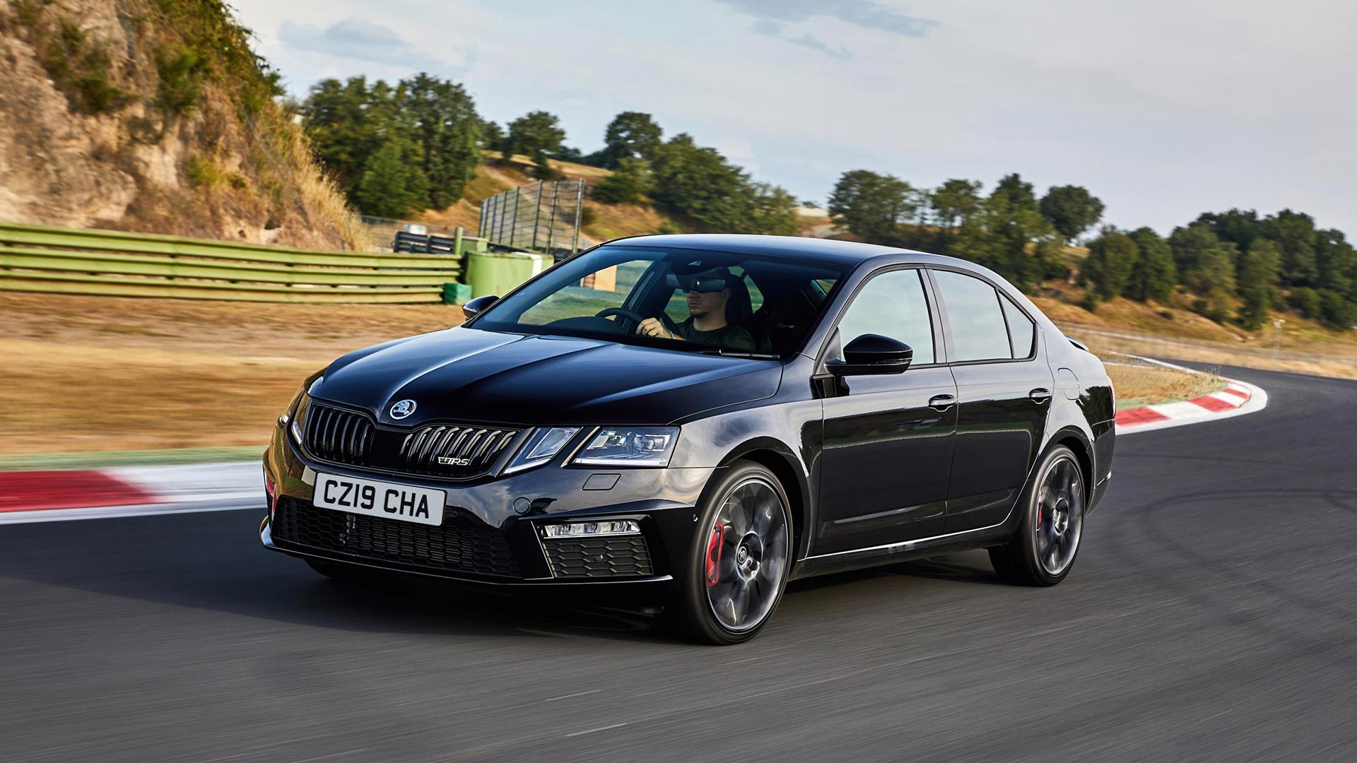 2019 UK Skoda Octavia vRS Challenge