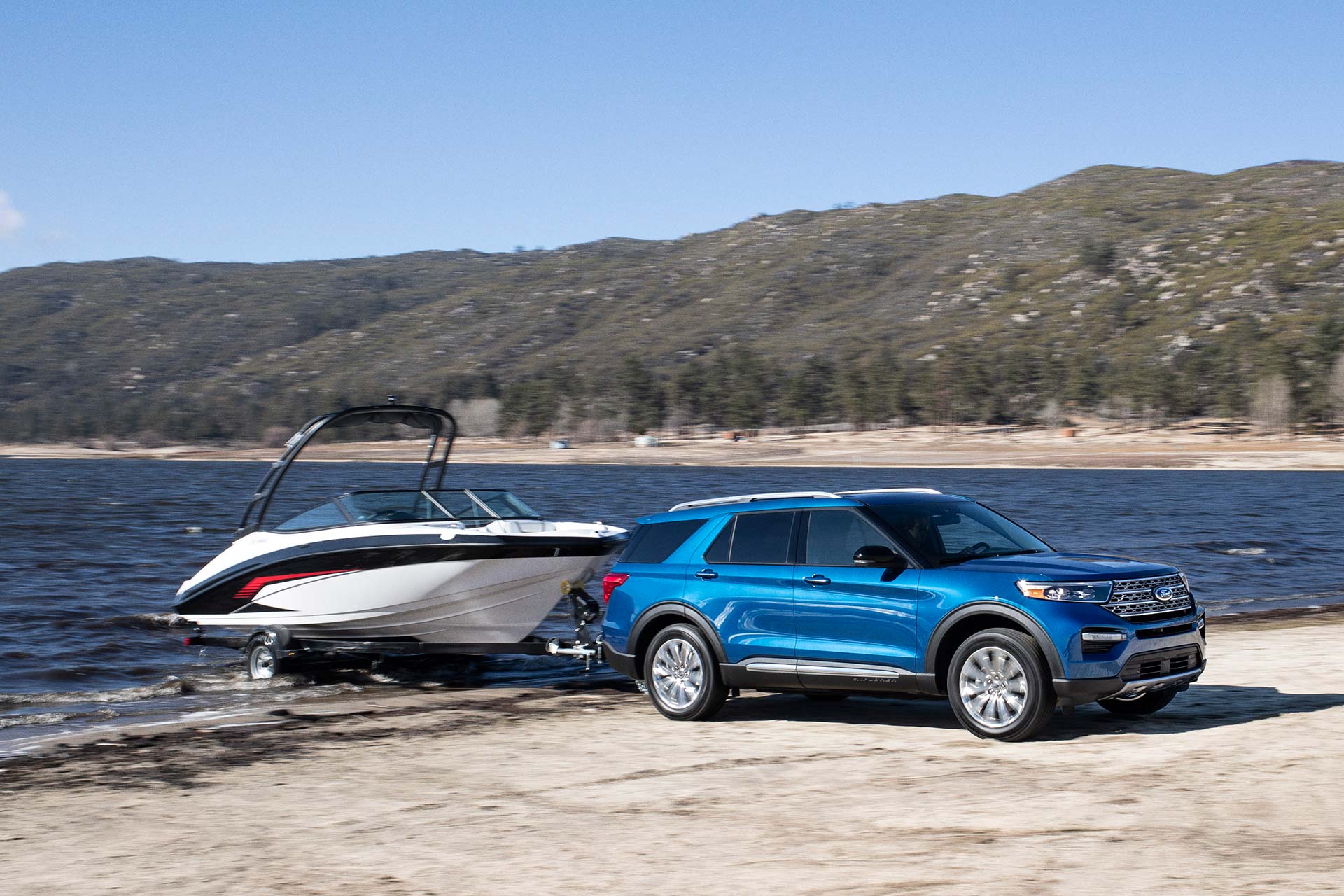 2020 Ford Explorer versus 2020 Kia Telluride