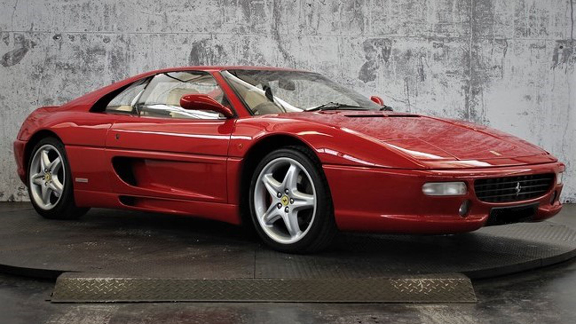 Ferrari F355 GTB F1