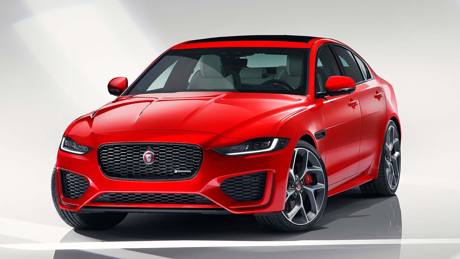 Jaguar XE 20MY