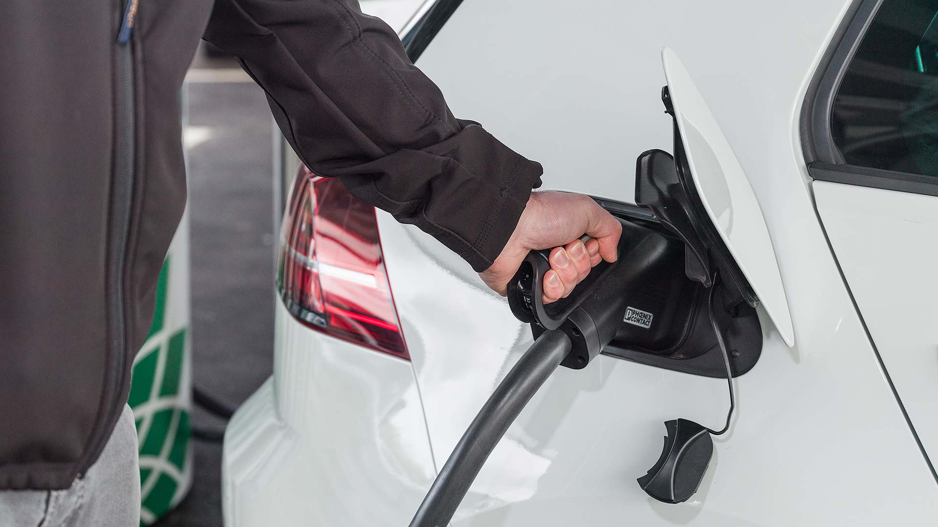 BP Chargemaster rapid charging hub at Milton Keynes Coachway