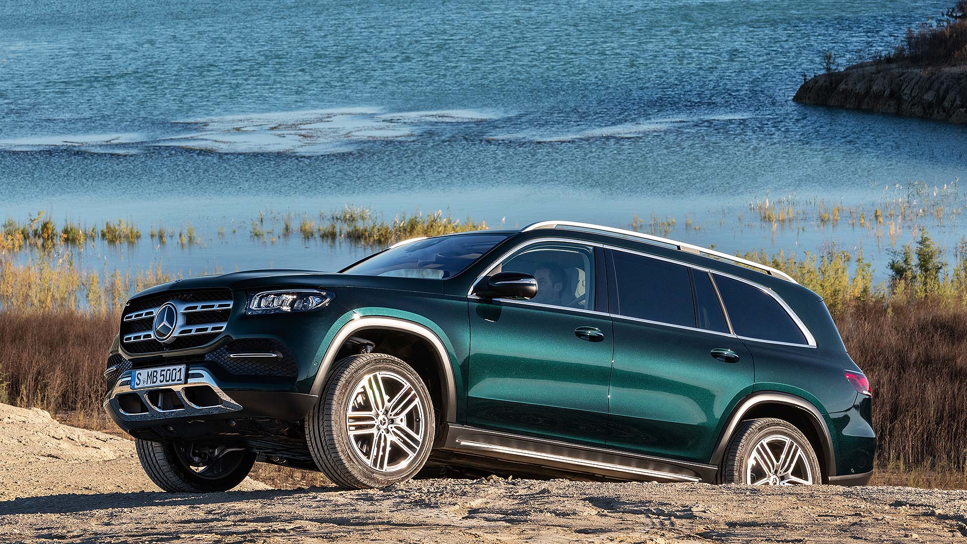 03 Mercedes-Benz GLS NYIAS