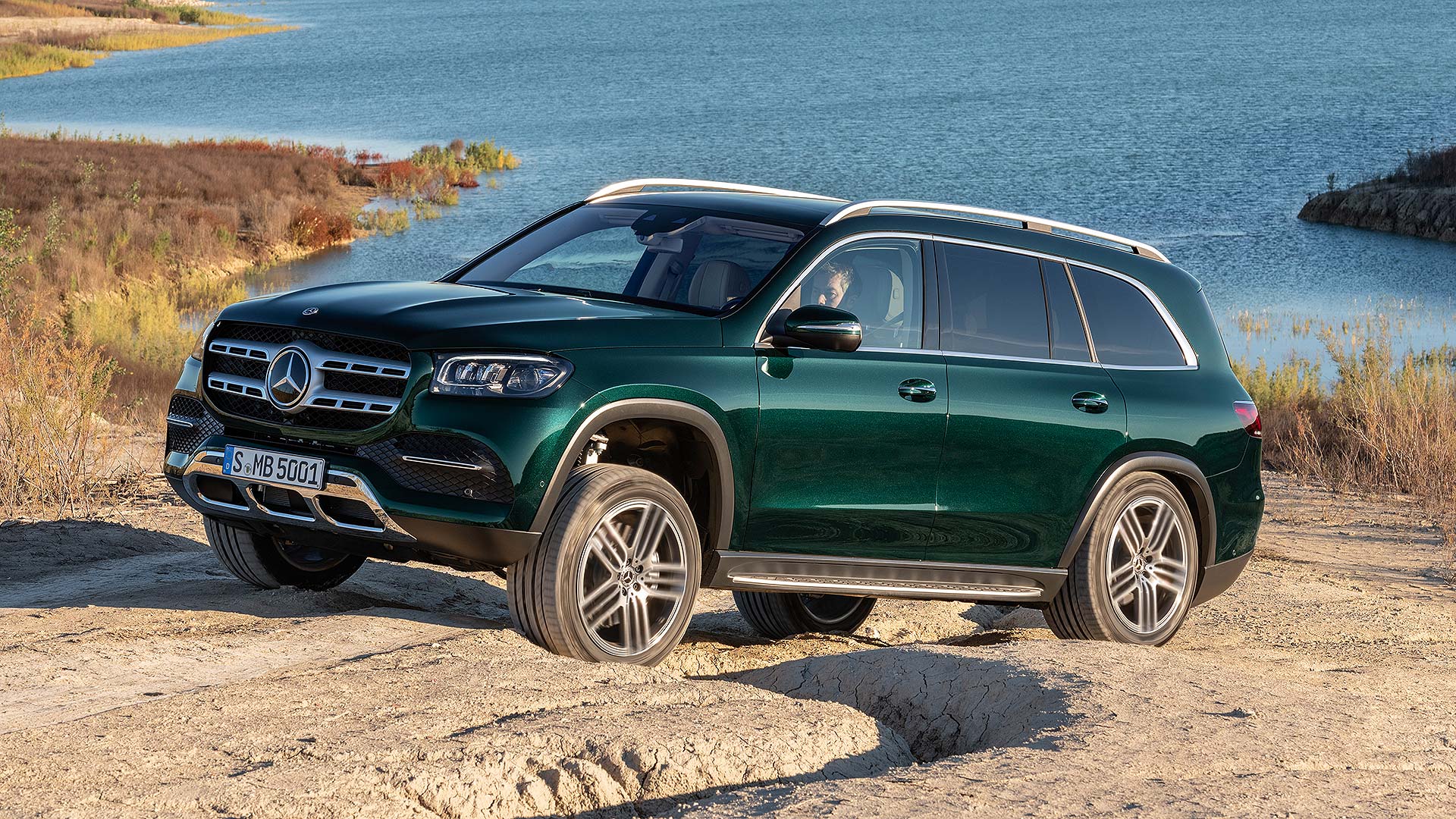 15 Mercedes-Benz GLS NYIAS