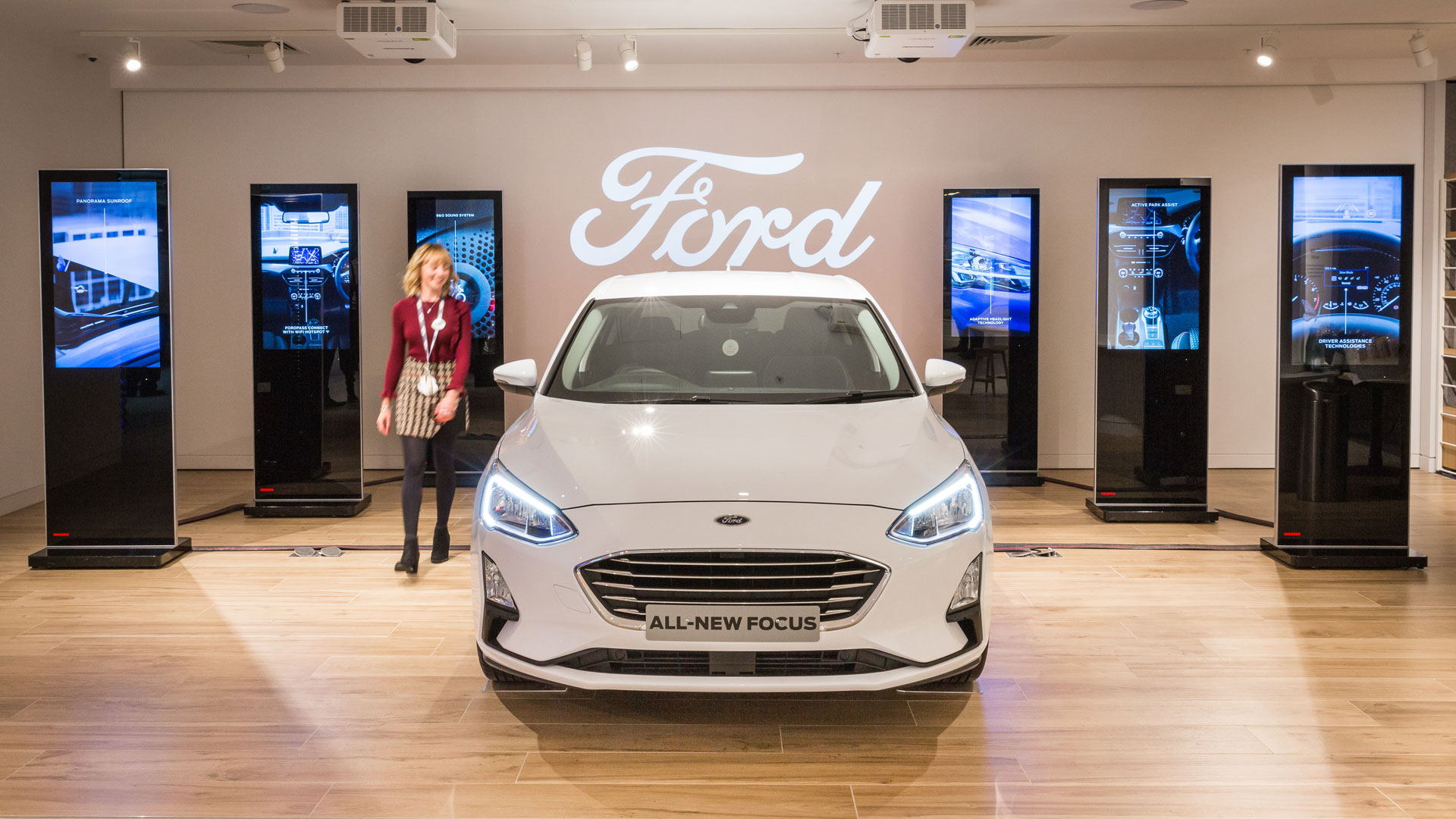 Ford dealer showroom