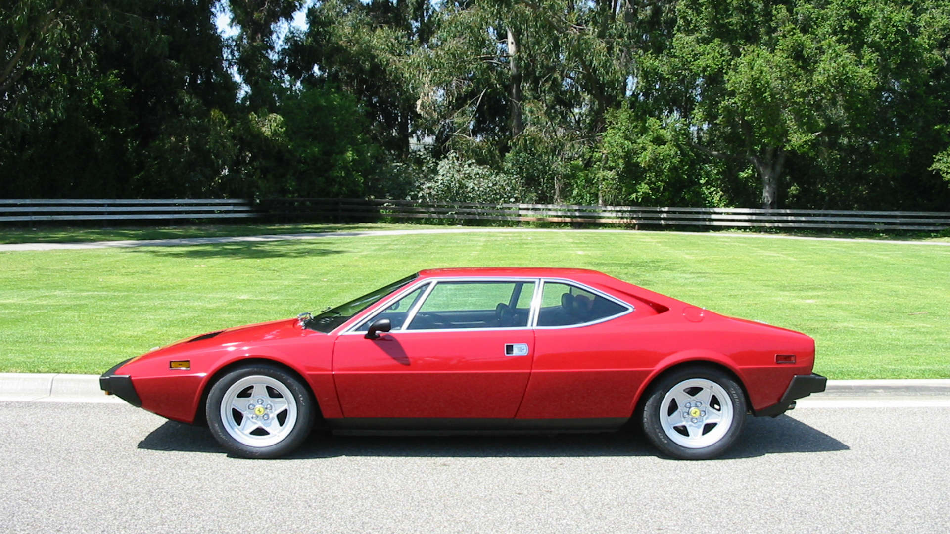 Ferrari Dino 308 GT4