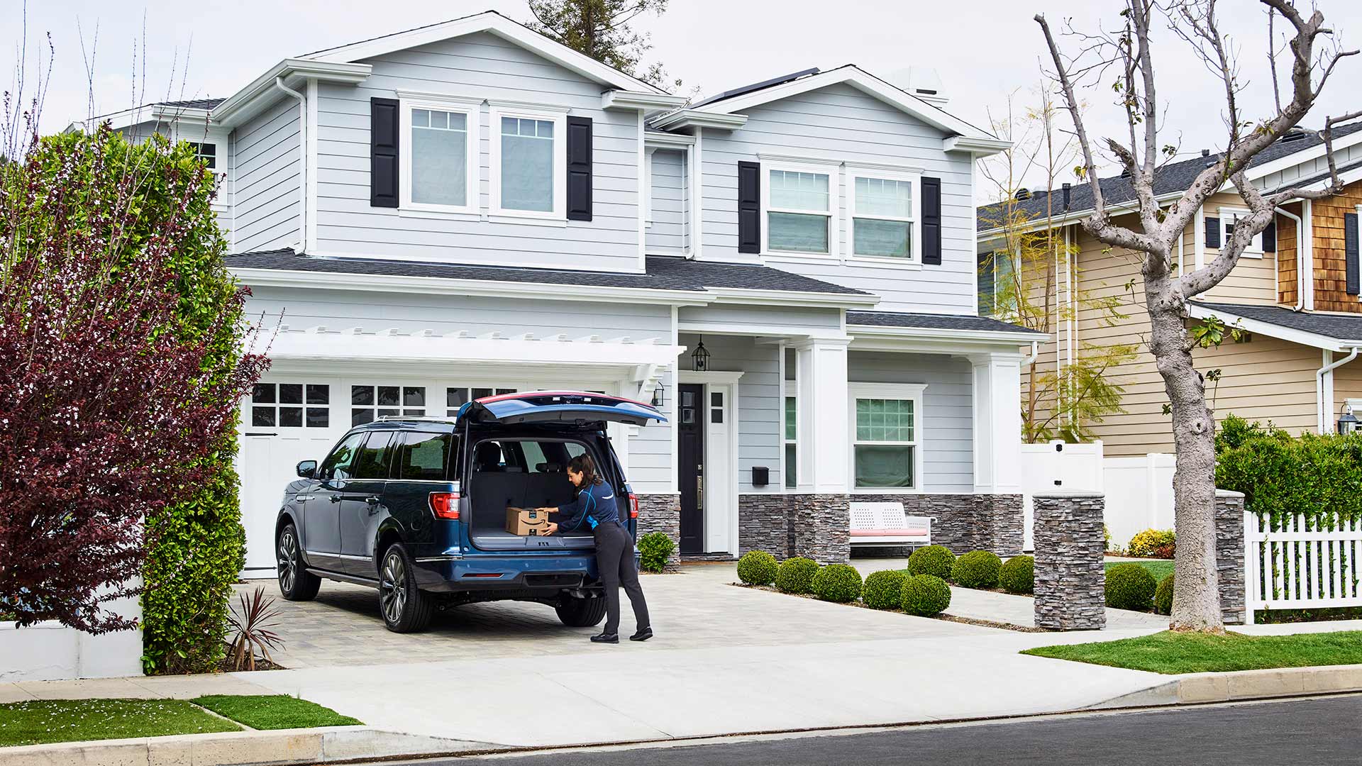 Ford and Amazon Key In Car Delivery