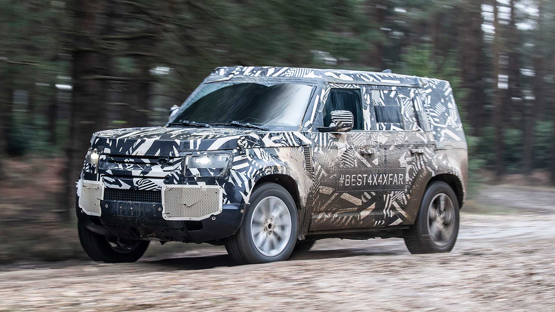 Land Rover Defender 2020 testing off-road