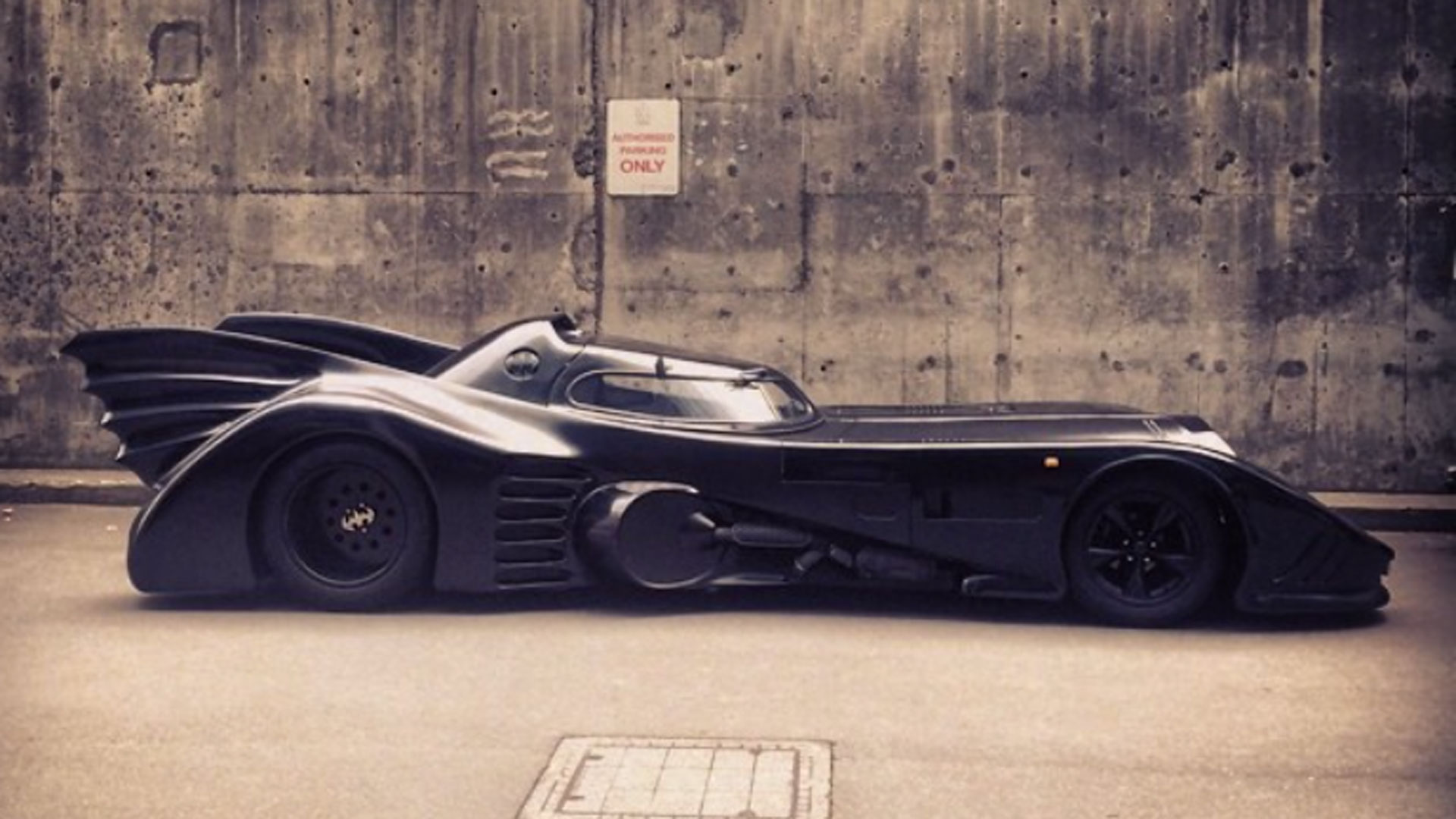 Tim Burton Batmobile replica