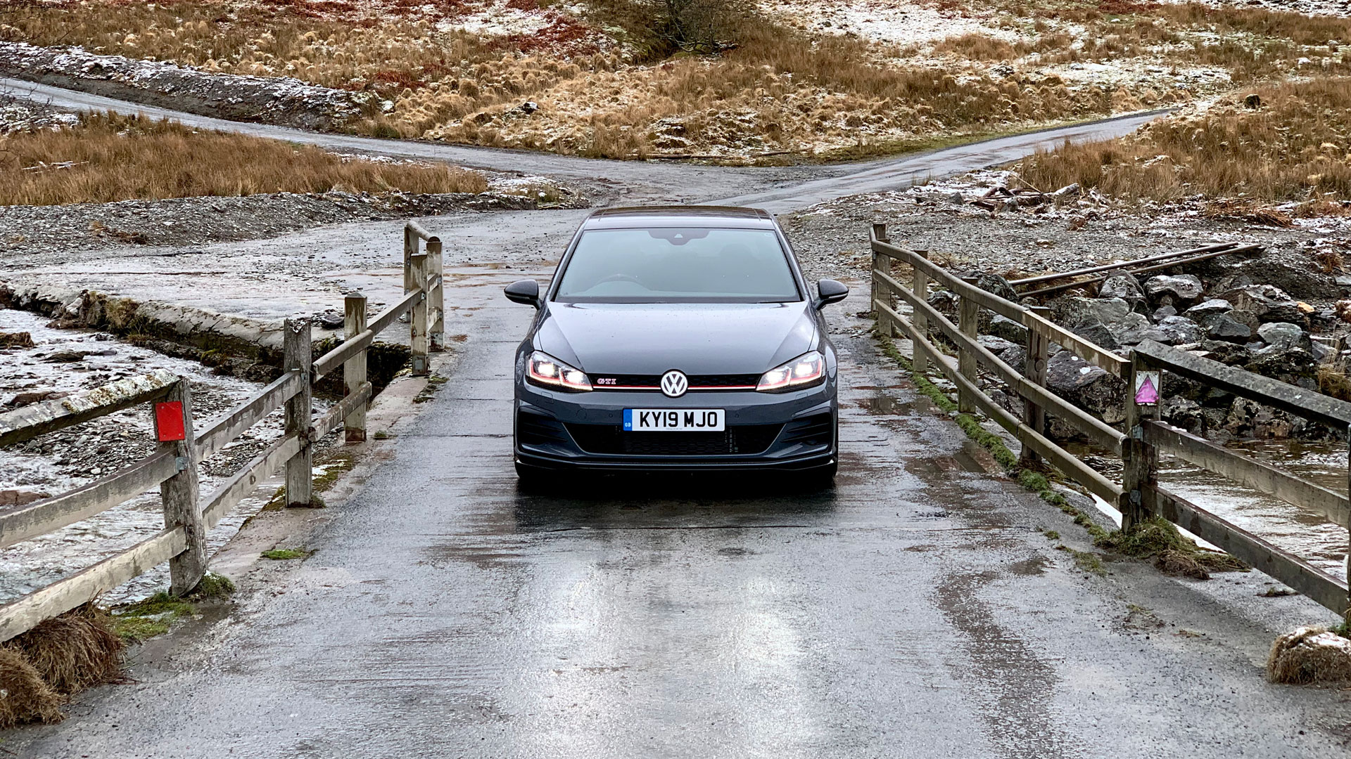 Volkswagen Golf GTI TCR in Wales